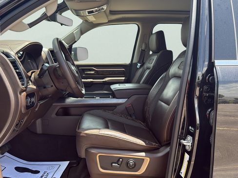 New 2025 RAM 1500 Limited AWD/4WD image 19