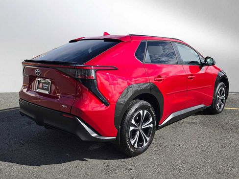 Certified 2023 Toyota bZ4X XLE w/ Weather Package image 7