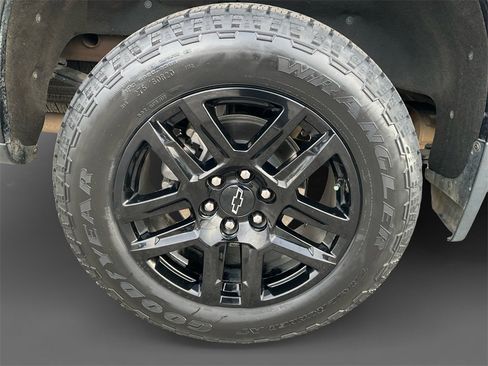 Used 2023 Chevrolet Silverado 1500 RST image 10