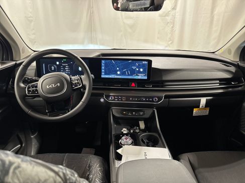 New 2026 Kia Carnival SX image 3