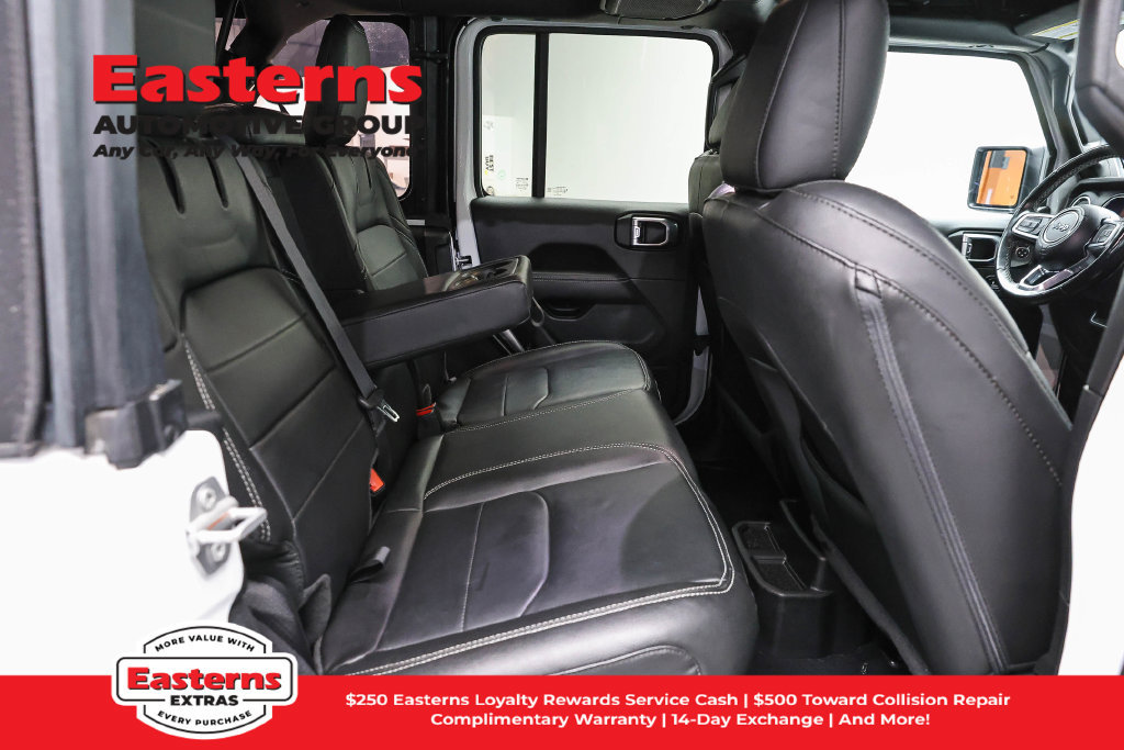 Used 2022 Jeep Wrangler Unlimited Sahara w/ Cold Weather Group AWD/4WD image 25