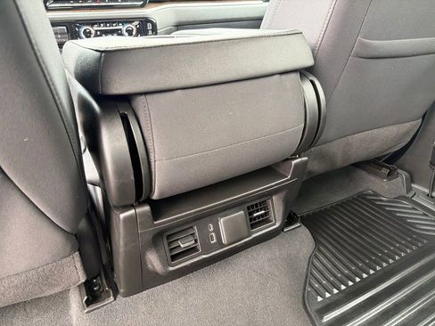 Used 2023 GMC Sierra 1500 SLE image 22