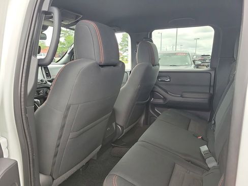 Used 2022 Nissan Frontier PRO-4X w/ Off-Road Protection Package AWD/4WD image 9