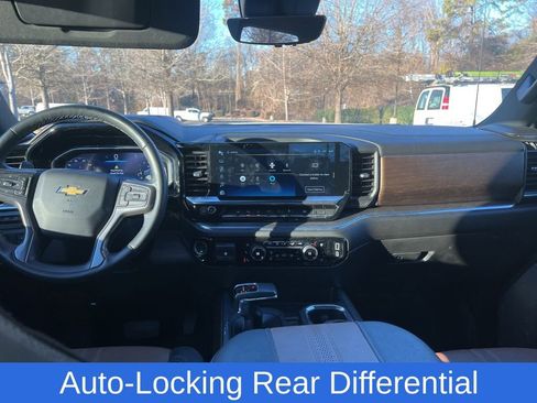 Used 2024 Chevrolet Silverado 1500 High Country w/ Technology Package image 22