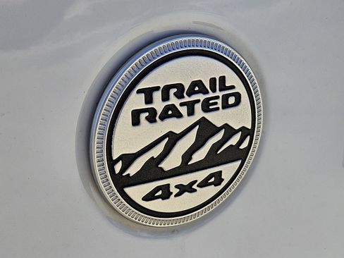 Used 2020 Jeep Gladiator Sport AWD/4WD image 14