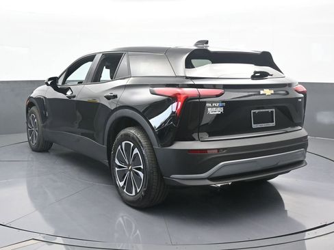 Used 2025 Chevrolet Blazer EV LT image 4