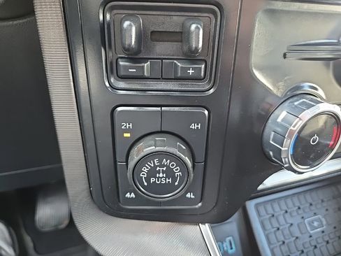 Used 2023 Ford F150 Platinum w/ Equipment Group 701A High image 19