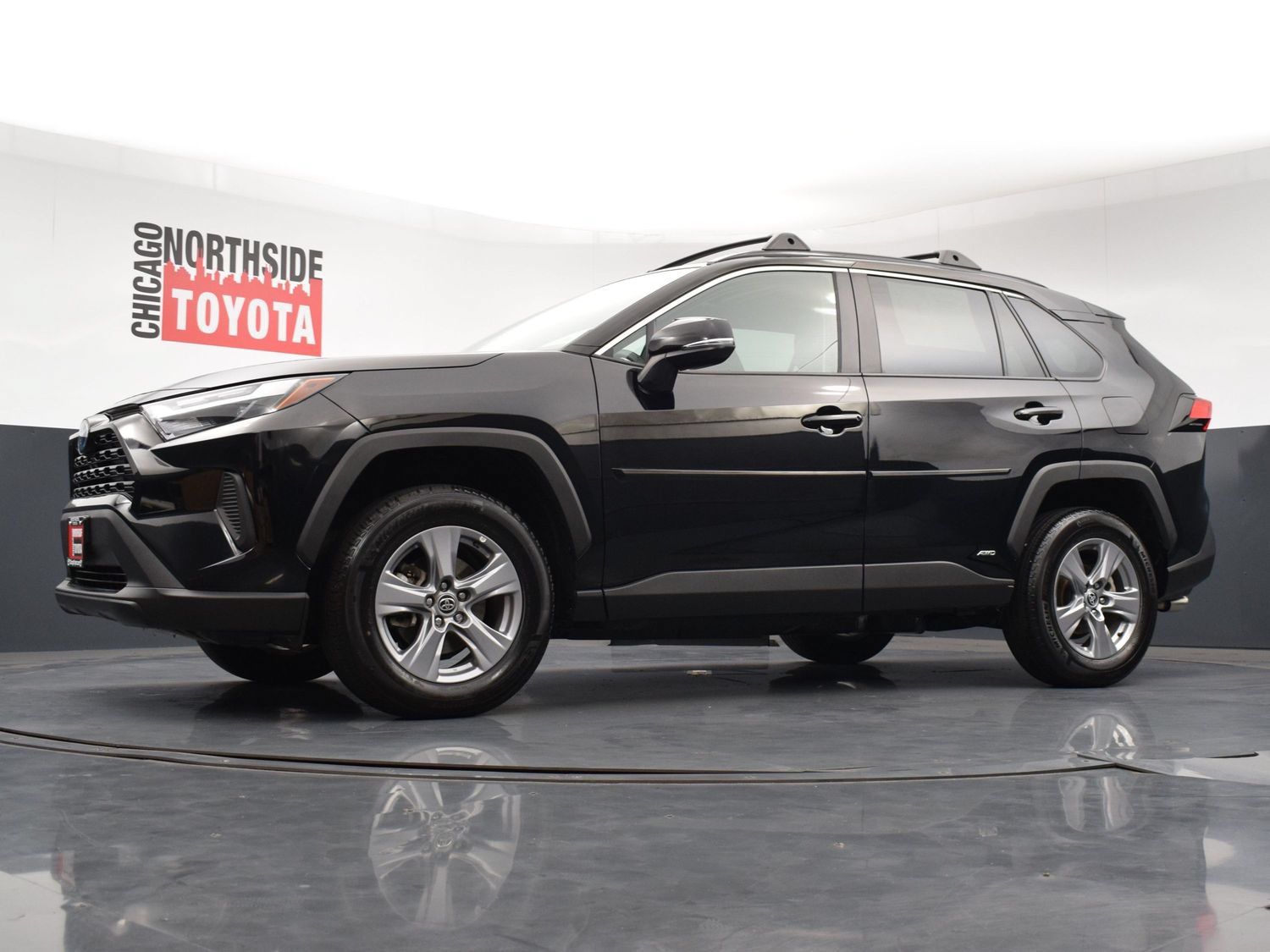Used 2022 Toyota RAV4 XLE AWD/4WD image 27