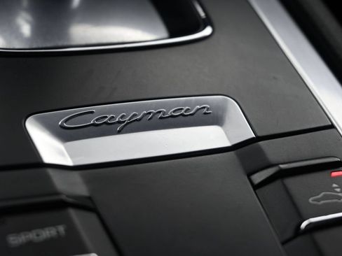 Used 2016 Porsche Cayman RWD image 15