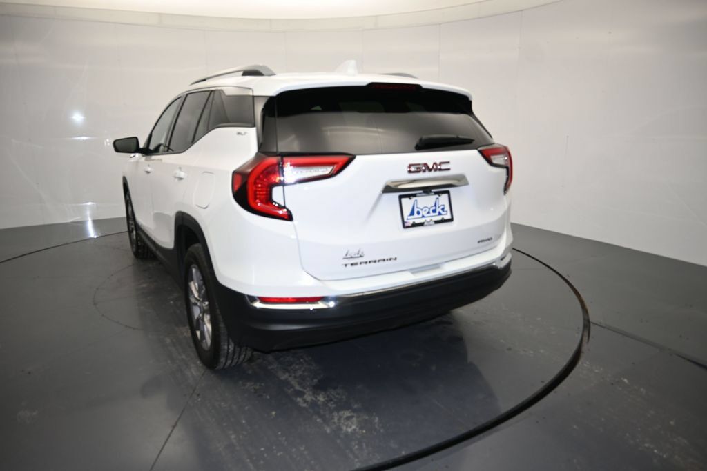 Used 2024 GMC Terrain SLT AWD/4WD image 23