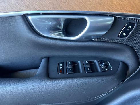 Certified 2024 Volvo XC90 B6 Plus AWD/4WD image 15