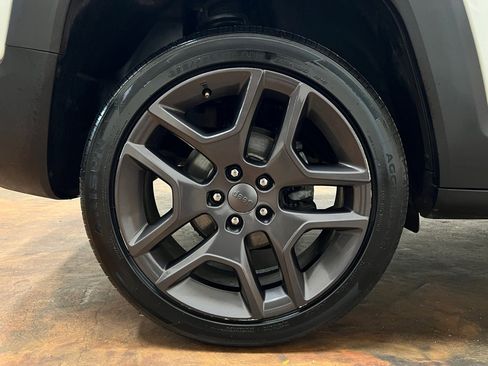 Used 2020 Jeep Renegade Altitude image 12