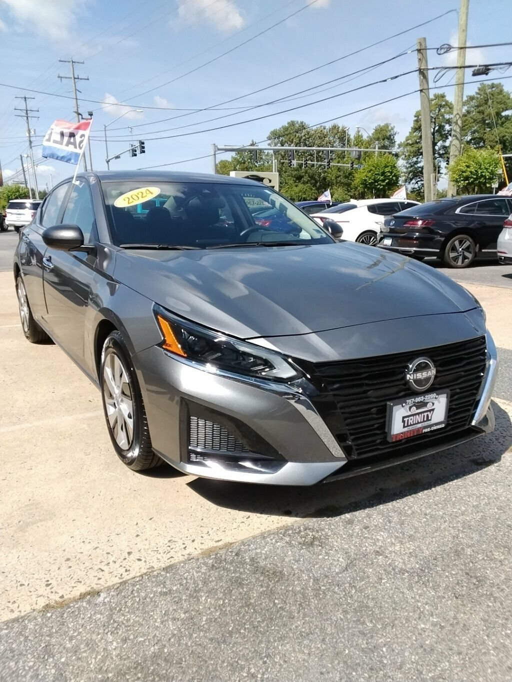 Used 2024 Nissan Altima 2.5 S FWD image 5