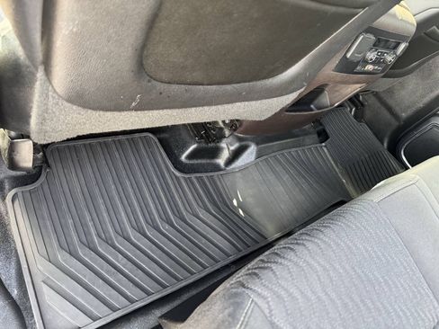Used 2015 Chevrolet Tahoe 2WD image 9