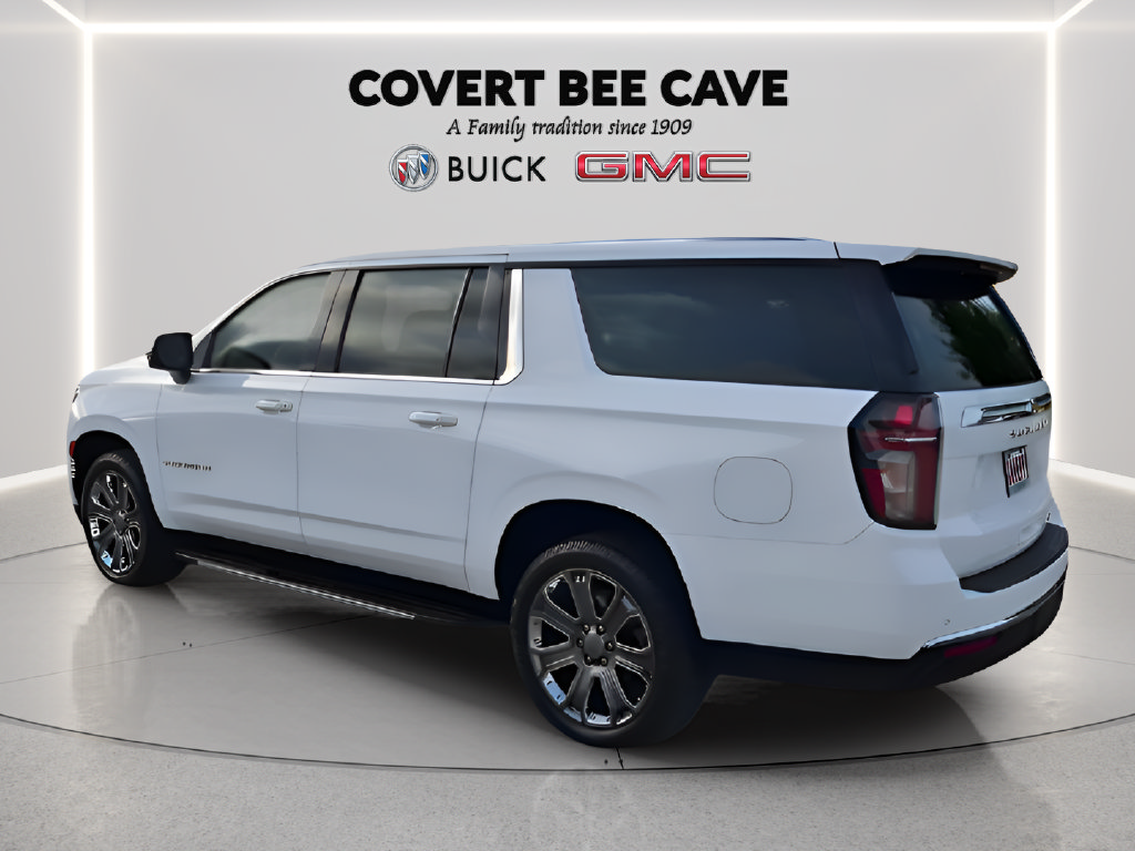 Used 2022 Chevrolet Suburban LT w/ Luxury Package AWD/4WD image 9
