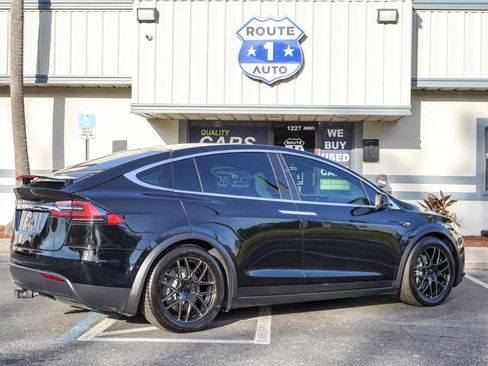 Used 2017 Tesla Model X 75D AWD/4WD image 6