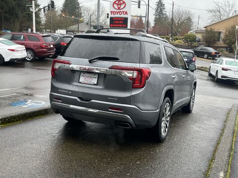 Used 2021 GMC Acadia Denali w/ Denali Ultimate Package AWD/4WD image 7