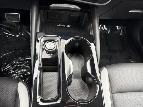 Used 2025 Buick Envision Sport Touring image 47