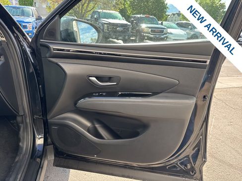 Used 2022 Hyundai Tucson Limited image 10