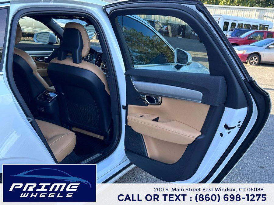 Used 2017 Volvo S90 T6 Momentum w/ Vision Package AWD/4WD image 14