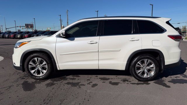 Used 2015 Toyota Highlander XLE AWD/4WD image 8
