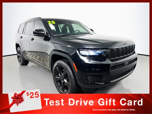 Used 2025 Jeep Grand Cherokee L Laredo image 1