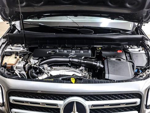 Used 2022 Mercedes-Benz GLB 250 image 12