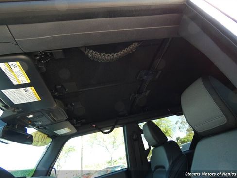 Used 2023 Ford Bronco Everglades image 37