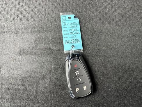 Used 2025 Chevrolet Malibu LT FWD image 36