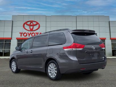 Used 2013 Toyota Sienna XLE
