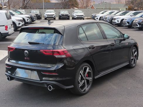 New 2026 Volkswagen GTI SE image 3