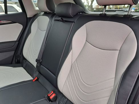 New 2026 Volkswagen Tiguan SE FWD image 23