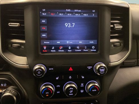 Used 2021 RAM 1500 Big Horn AWD/4WD image 18