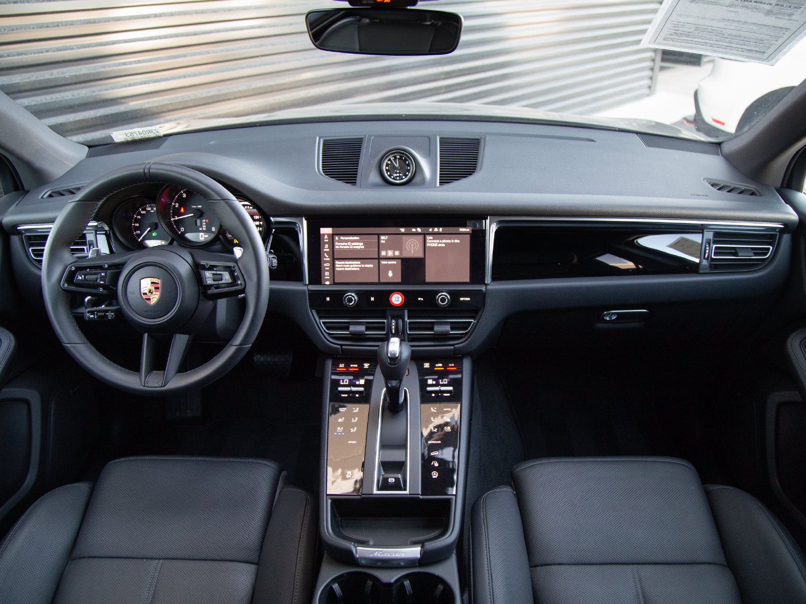 Certified 2026 Porsche Macan AWD/4WD image 21
