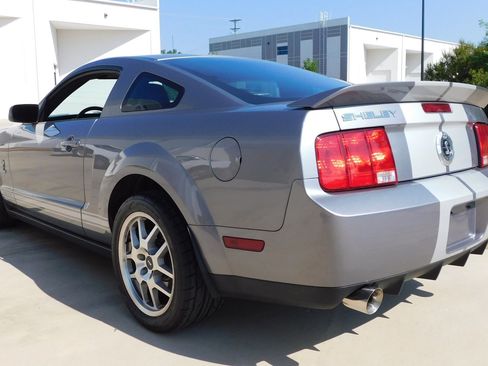 Used 2007 Ford Mustang Shelby GT500 RWD image 18