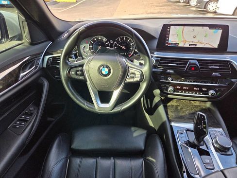 Used 2017 BMW 530i xDrive 530i xDrive AWD 4dr Sedan image 12