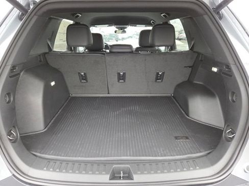 New 2026 Chevrolet Equinox LT w/ Convenience Package II image 26