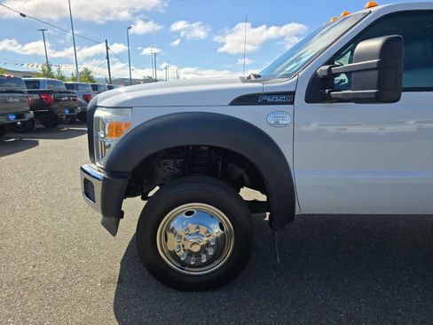 Used 2013 Ford F550 XL 2WD SuperCab 186 WB 84 CA w/ XL Value Pkg image 19