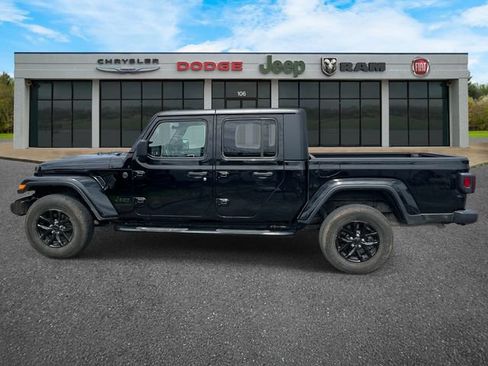 Used 2022 Jeep Gladiator Sport AWD/4WD image 6