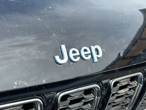 Used 2024 Jeep Grand Cherokee Limited 4xe AWD/4WD image 9