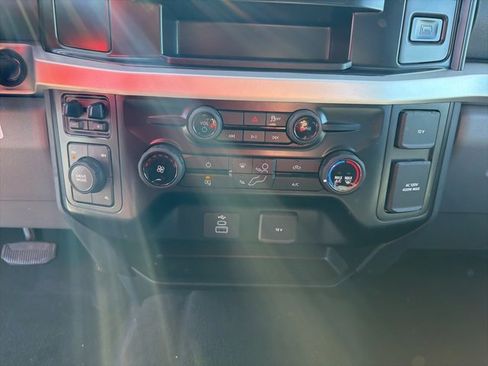 Used 2025 Ford F250 XLT image 13