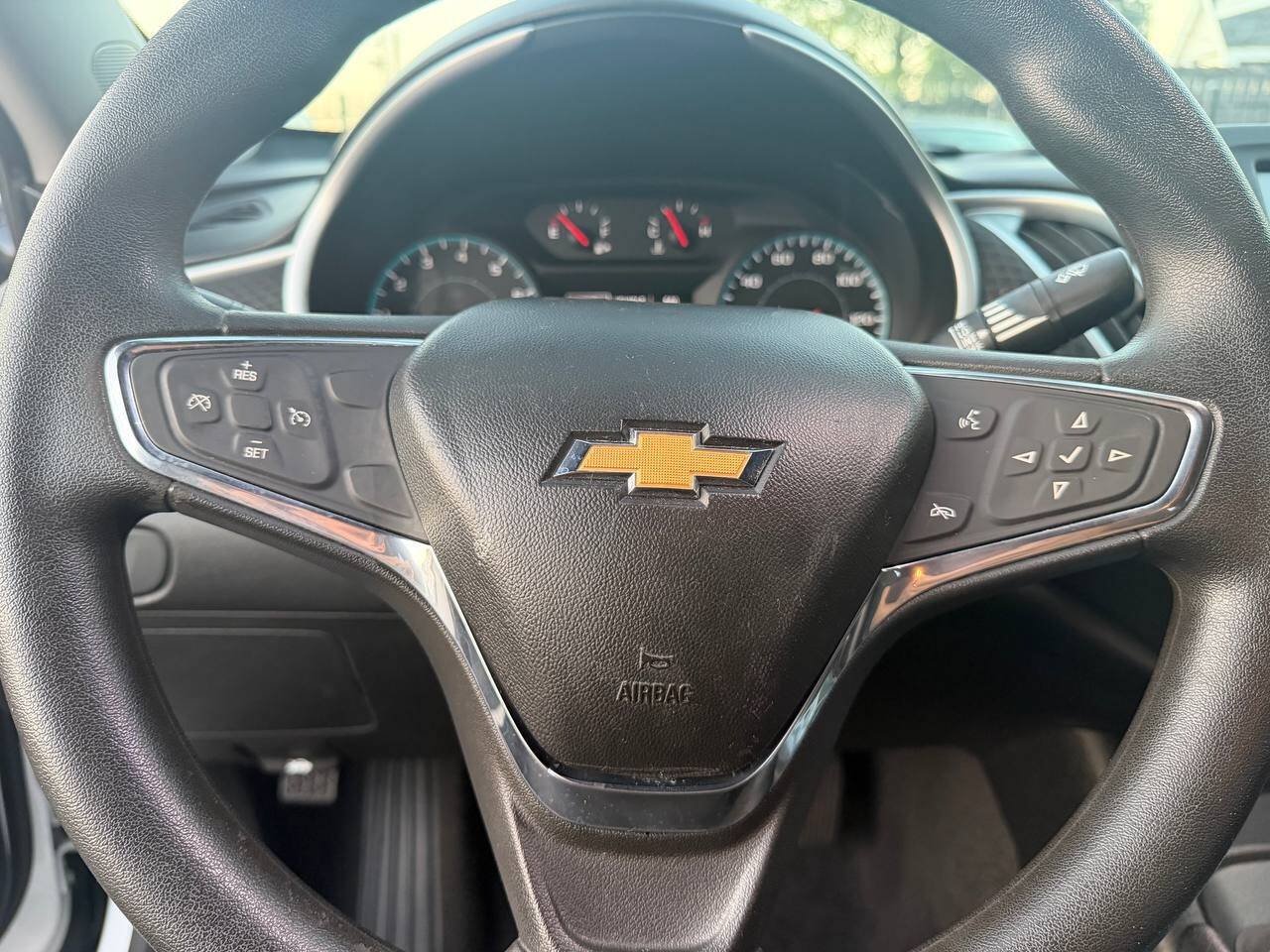 Used 2018 Chevrolet Malibu LS FWD image 24