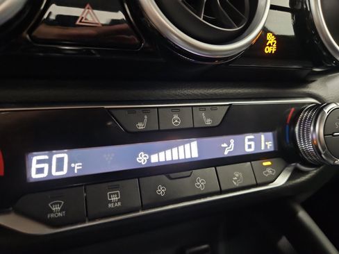 Used 2024 Nissan Sentra SR w/ SR Premium Package FWD image 19