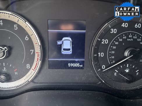 Used 2022 Hyundai Venue SE image 6