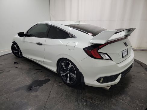 Used 2016 Honda Civic Touring image 6