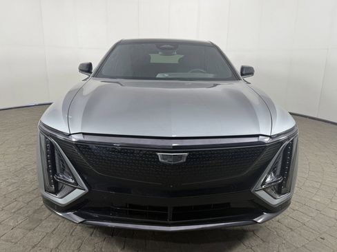 Used 2024 Cadillac Lyriq Sport AWD/4WD image 2