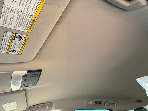 New 2026 Nissan Pathfinder SV image 22