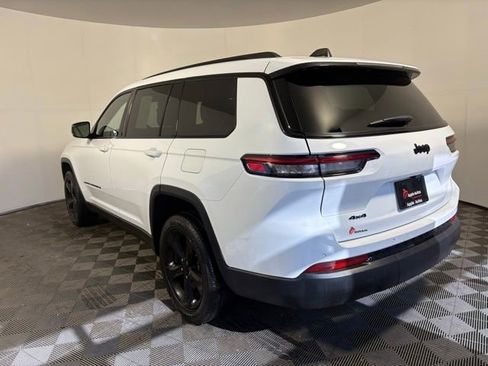 Used 2023 Jeep Grand Cherokee L Laredo AWD/4WD image 8