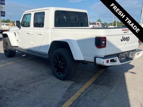 Used 2023 Jeep Gladiator Overland AWD/4WD image 12