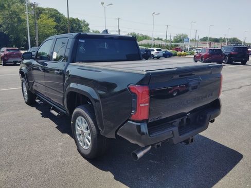 New 2026 Toyota Tacoma SR5 AWD/4WD image 3